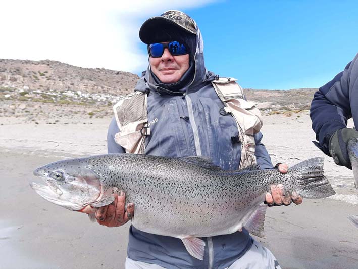 Rancho-Salvaje-Safaris-Hunting-Argentina-Lodge-Lago-Strobel-11