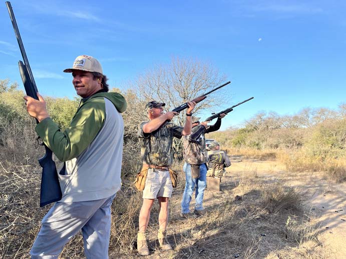 Rancho-Salvaje-Safari-Hunting-Argentina-Dove-Hunting-3